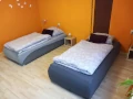 Schlafraum 1 belegt mit 2 Einzelbetten.
